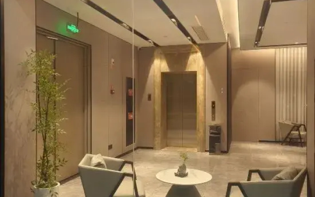 Praise hotel