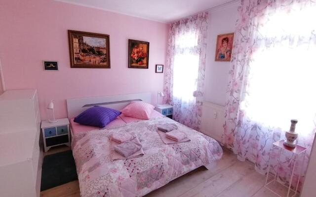 Ferienwohnungen Burgfrieden 6