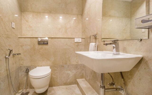 FabHotel Gayathri