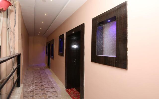 OYO 40622 Shahi Guest House