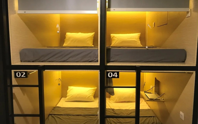 InnBox Capsule Hotel