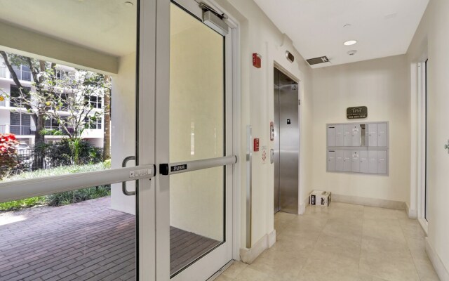 Deerfield Condo Suites by Opus