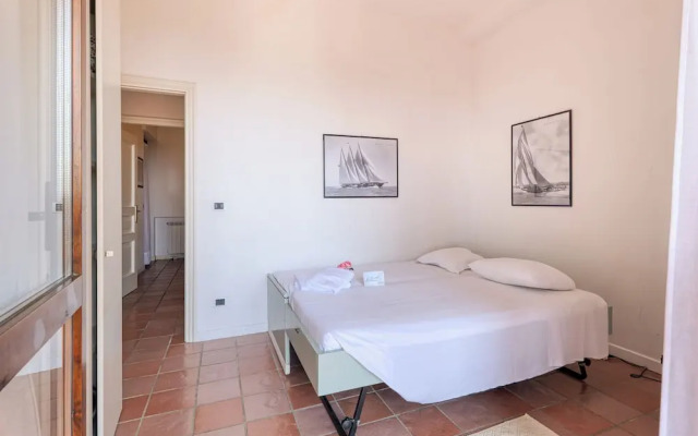 Hanbury Apt Pool And Sea