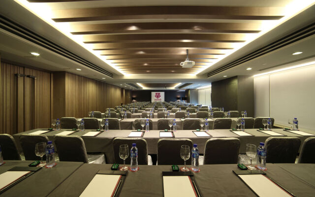 Rhombus Park Aura Chengdu Hotel