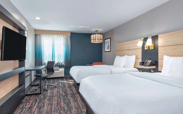 La Quinta Inn & Suites by Wyndham Woodway - Waco South