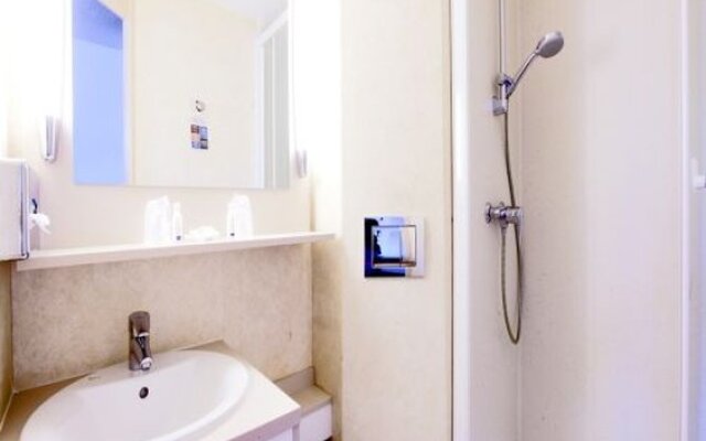 Kyriad Marseille Les Pennes Mirabeau Aeroport