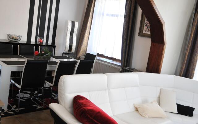 Cozy Holiday Home in Bastogne With Sauna