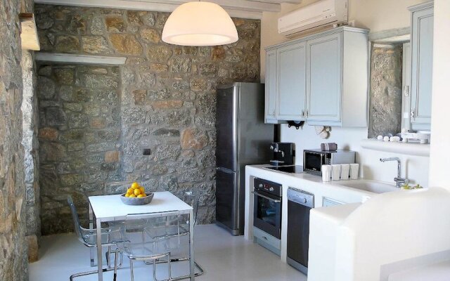 Seaview Villa Galanos at Kalafatis Beach