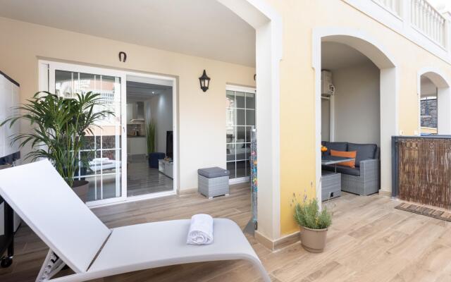 Home2Book Palm Beach & Relax