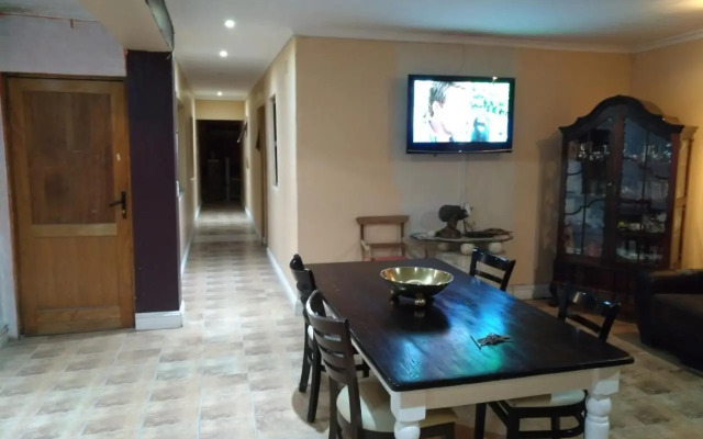 Liziwe's Guest House