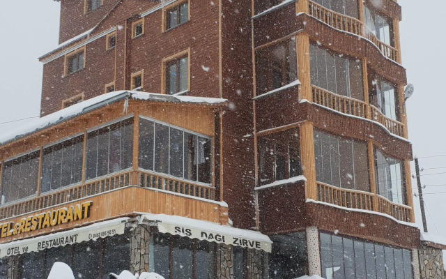 Sisdagi Zirve Otel