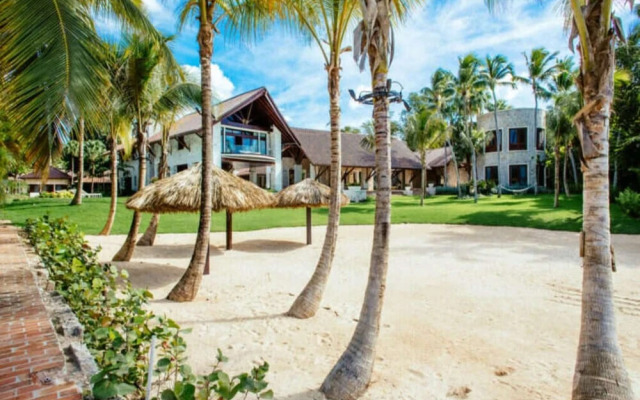 Sunny Vacation Villa 88