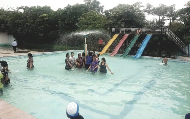 Swapanlok Farms And Resorts