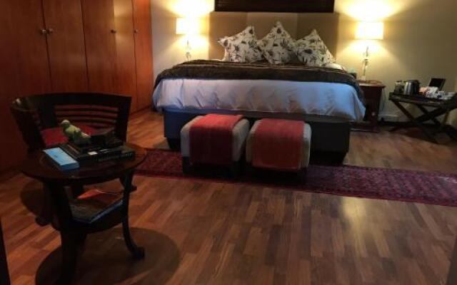Spacube Luxury Suites and Spa
