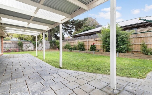 Maroondah 3 Bedroom House