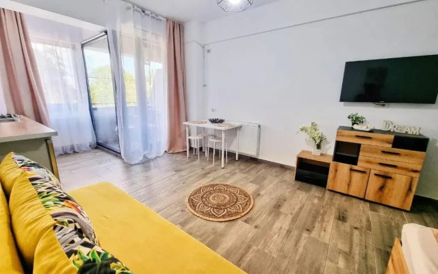 Seven Eleven Luxury Apartment