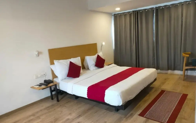 SwagStay Hotel Century