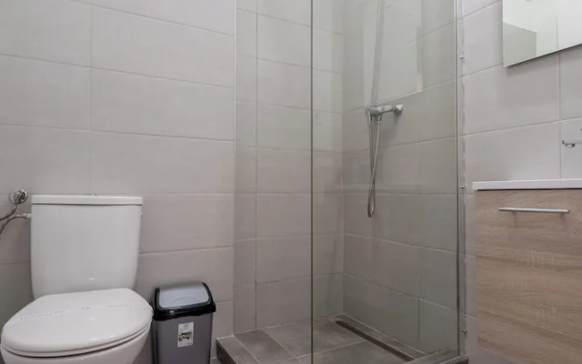 MoHost Dynamic - Modern 2BR Apartment