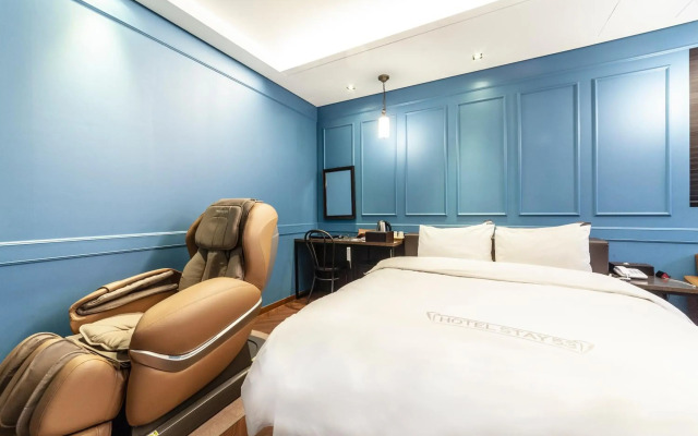 Hotel Stay 53
