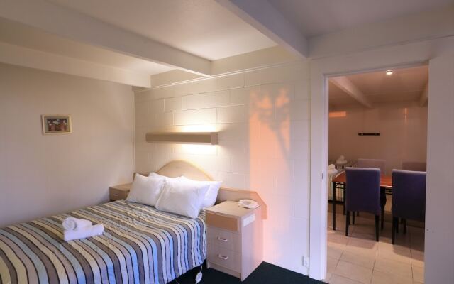 Econo Lodge Absolute Lake Entrance