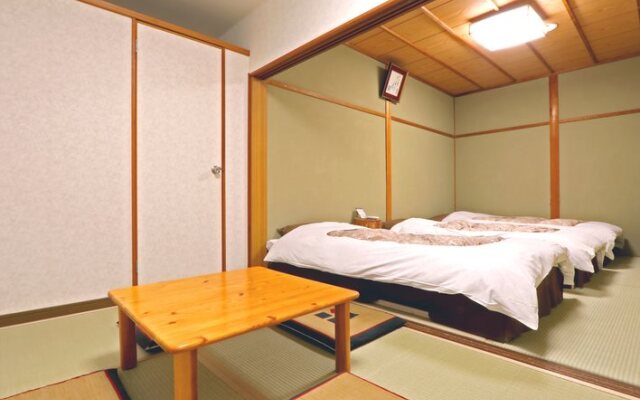 Kannabe Highland Hotel