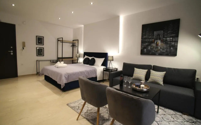 ZH Luxury Suites