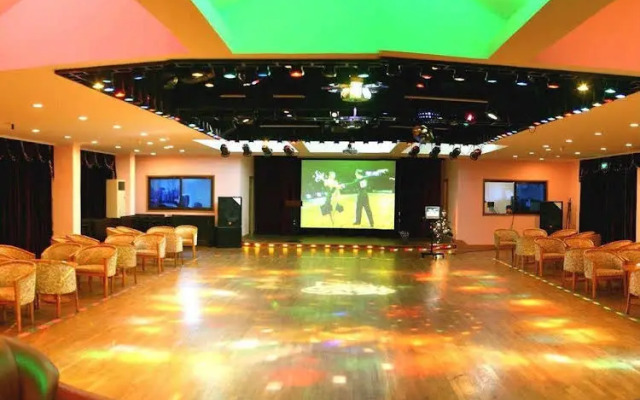 Binjiang Resort Center