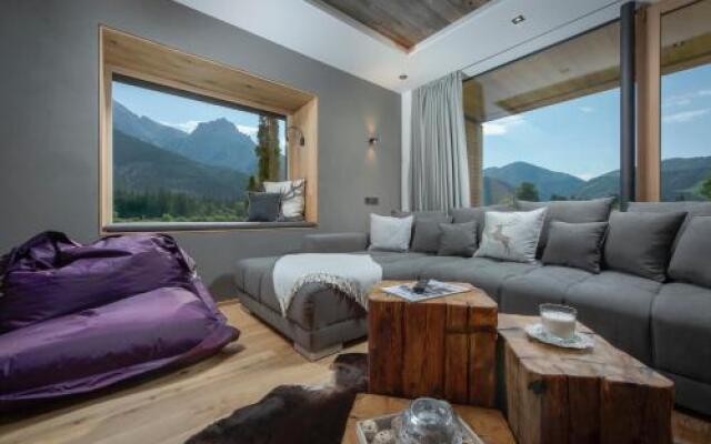 Stoaberg Lodge