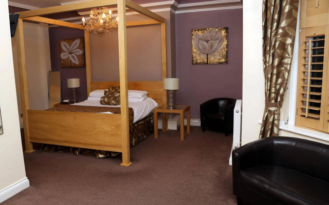 Maes Manor Hotel