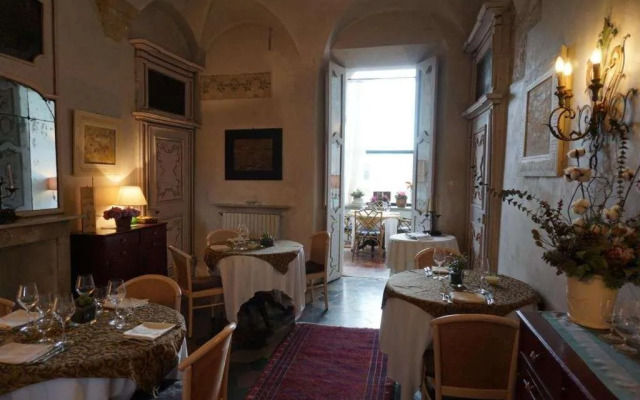 Relais dell'osso. La Loggia