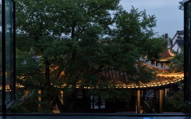Jiangnanfu Bed and Breakfast