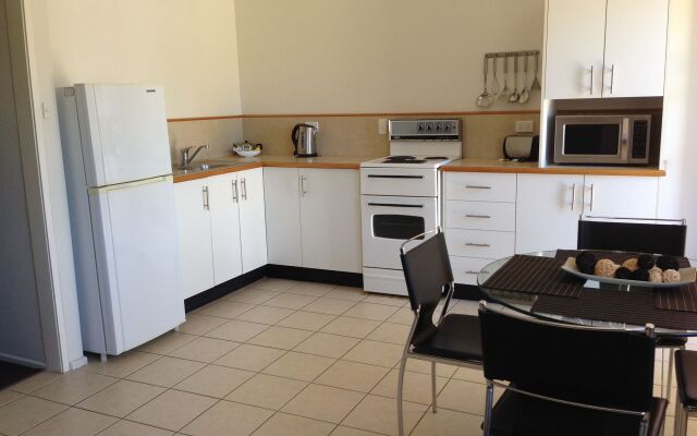 Palm View Holiday Apartments