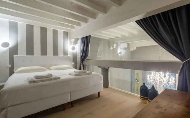 Casa Velluti Deluxe by Mmega