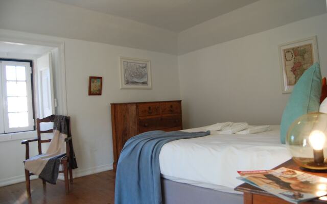 Villa Santa Iria by Portugal Portfolio