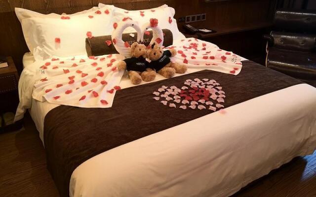 James Joyce Coffetel Aletai Lanwan Food City — 3-star hotel in Beitun City