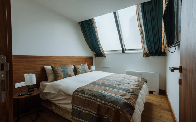 Hotel Nais