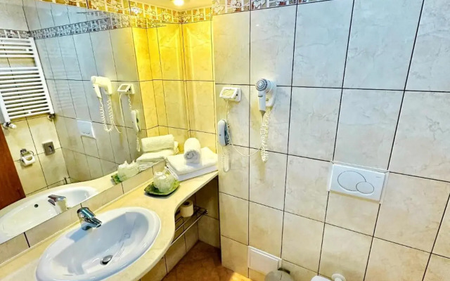 Atrium Panoramic Hotel & Spa