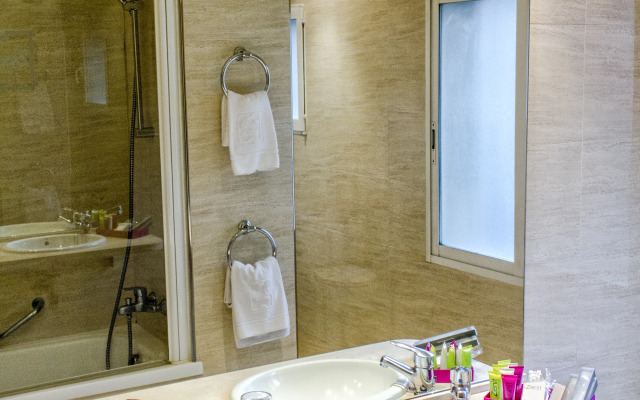 Hotel Zenit Don Yo