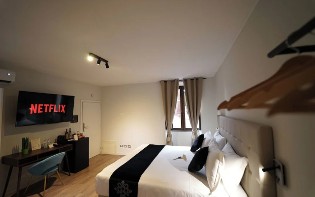 SOHO Piaggiarelle by Dasso