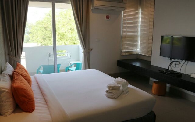 Baby Grand Hua Hin Hotel