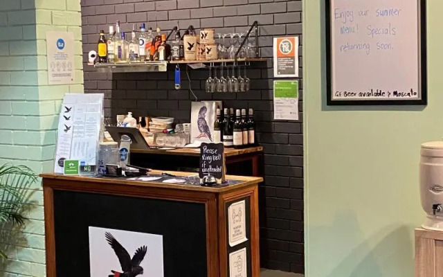 Country Gardens Motel