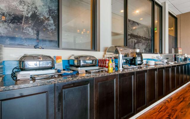 Best Western Plus Silverdale Beach Hotel