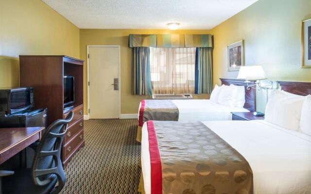 Ramada West Sacramento Hotel and Suites