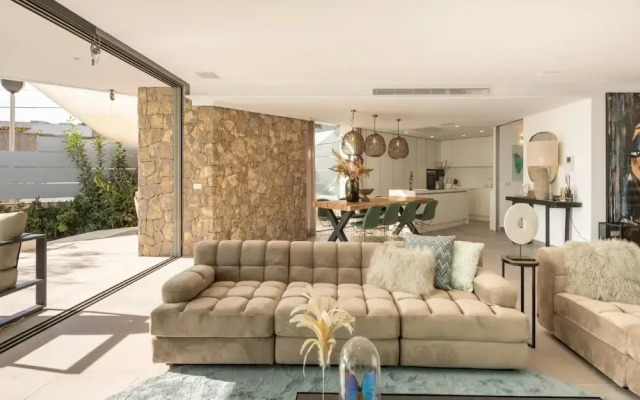 Villa in Carrer del Kiwi