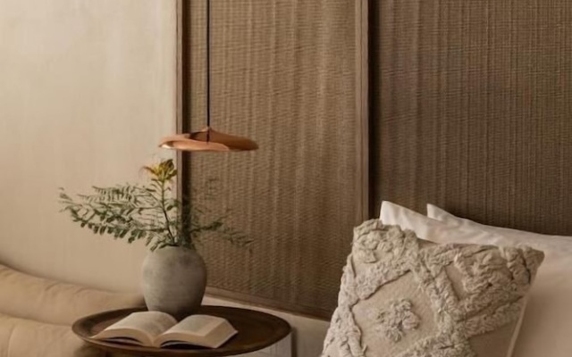 Elea Luxury Suites