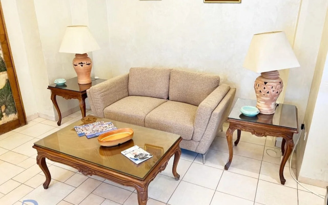 Delmon Suites