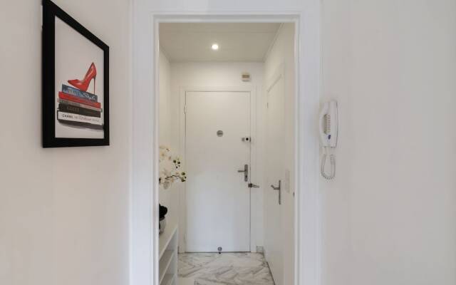 Appartement 2 pièces au calme proche Martinez avec parking privé