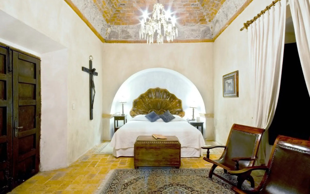 Hacienda Sepulveda Hotel & SPA