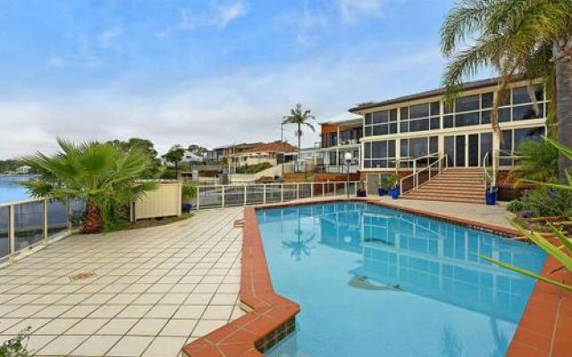 Toukley Waterfront House