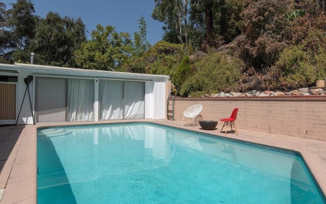 Mid Mod Pool Home With Palm Springs Vibe 2Bdr